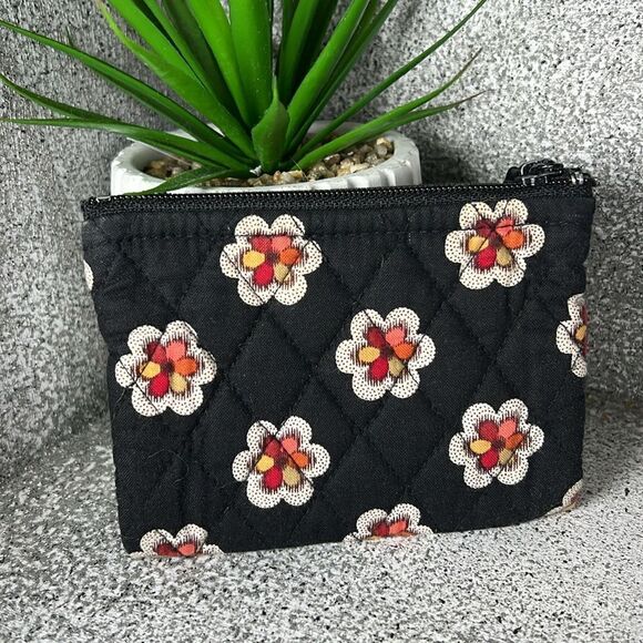 Vera Bradley Pirouette Quilted Cotton Retired Coin Pouch Bag - Picture 2 of 3